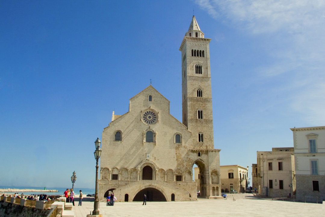 Le cattedrali di Puglia, percorso tra sei simboli religiosi.