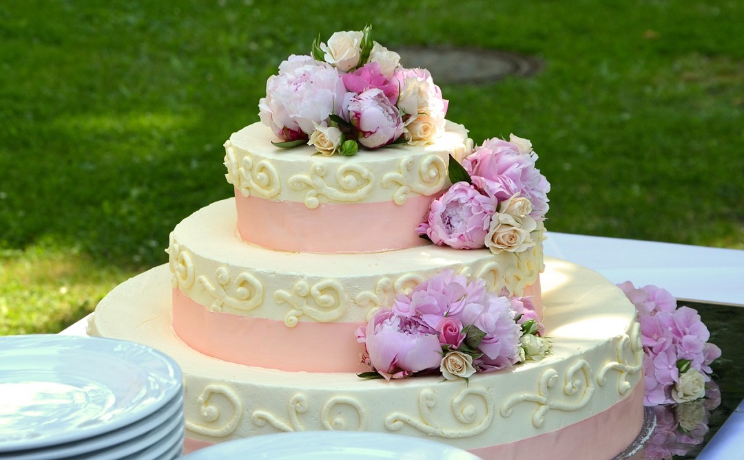 Torte da matrimonio, torna la tradizione dopo la moda del cake design.